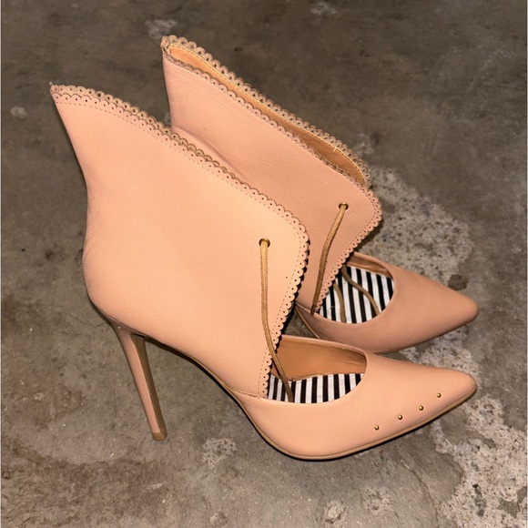 Betsey Johnson Bootie Heels - Picture 1 of 2